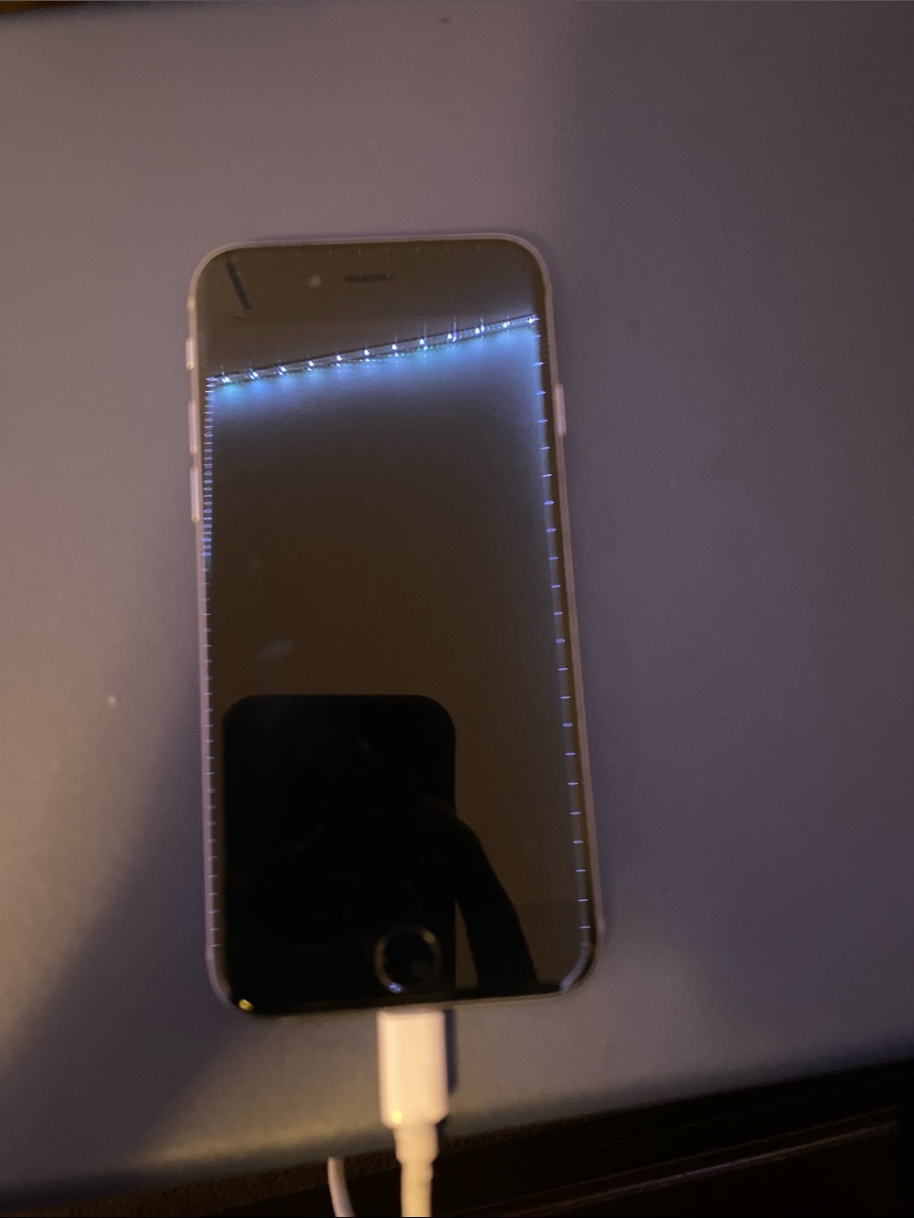 Space gray iPhone 6 ( NO ORIGINAL BOX OR CHARGING CABLE).